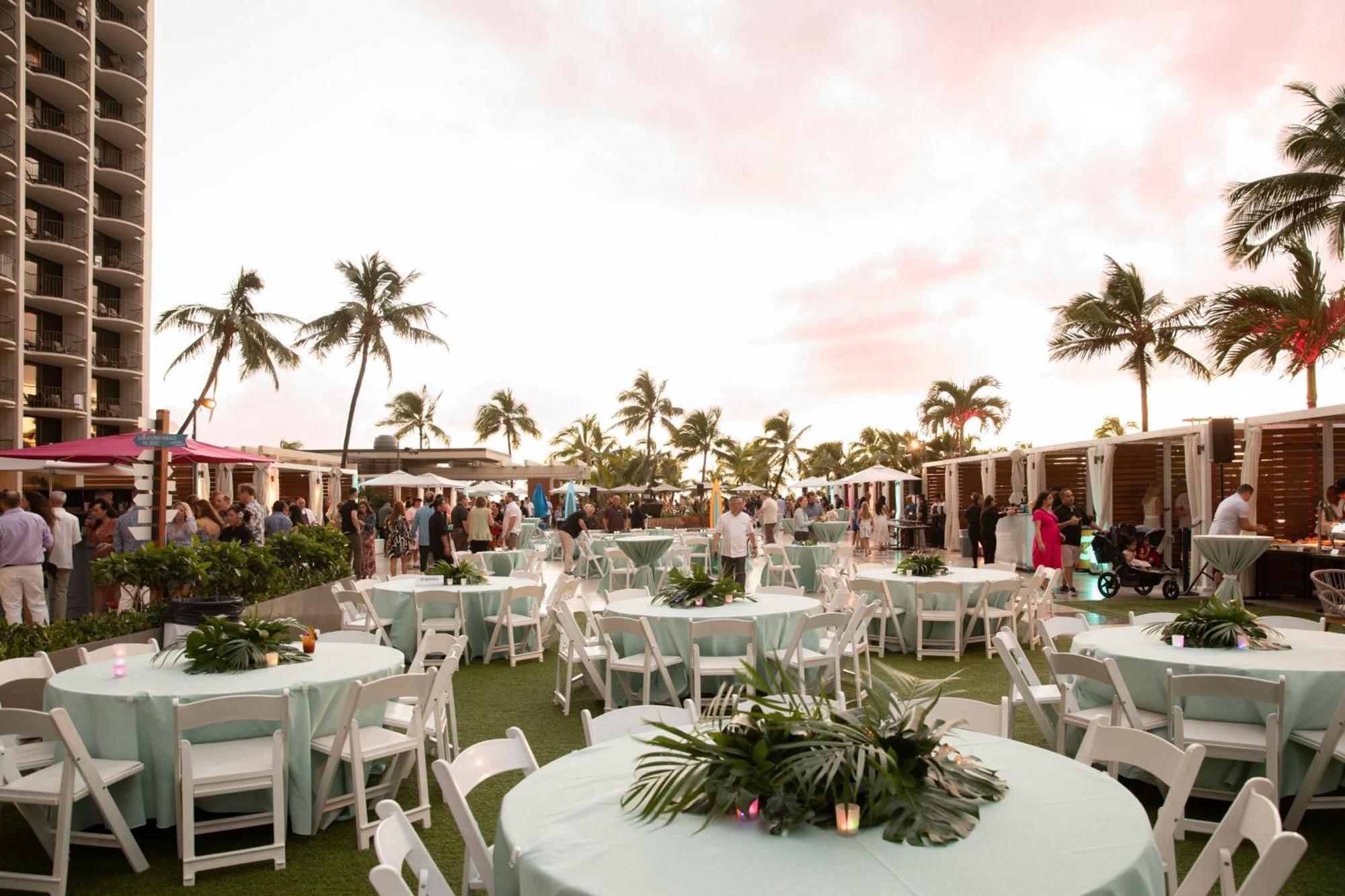 Waikiki Beach Marriott Resort & Spa Honolulu Exterior photo