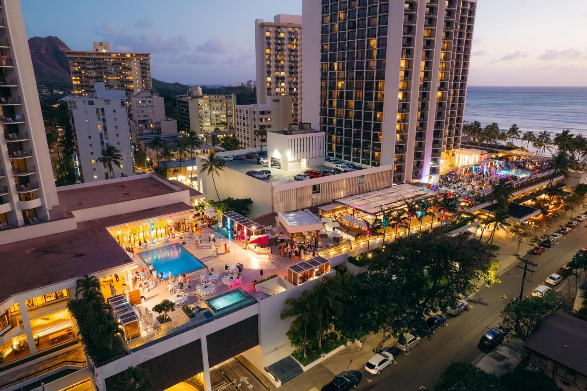 Waikiki Beach Marriott Resort & Spa Honolulu Exterior photo